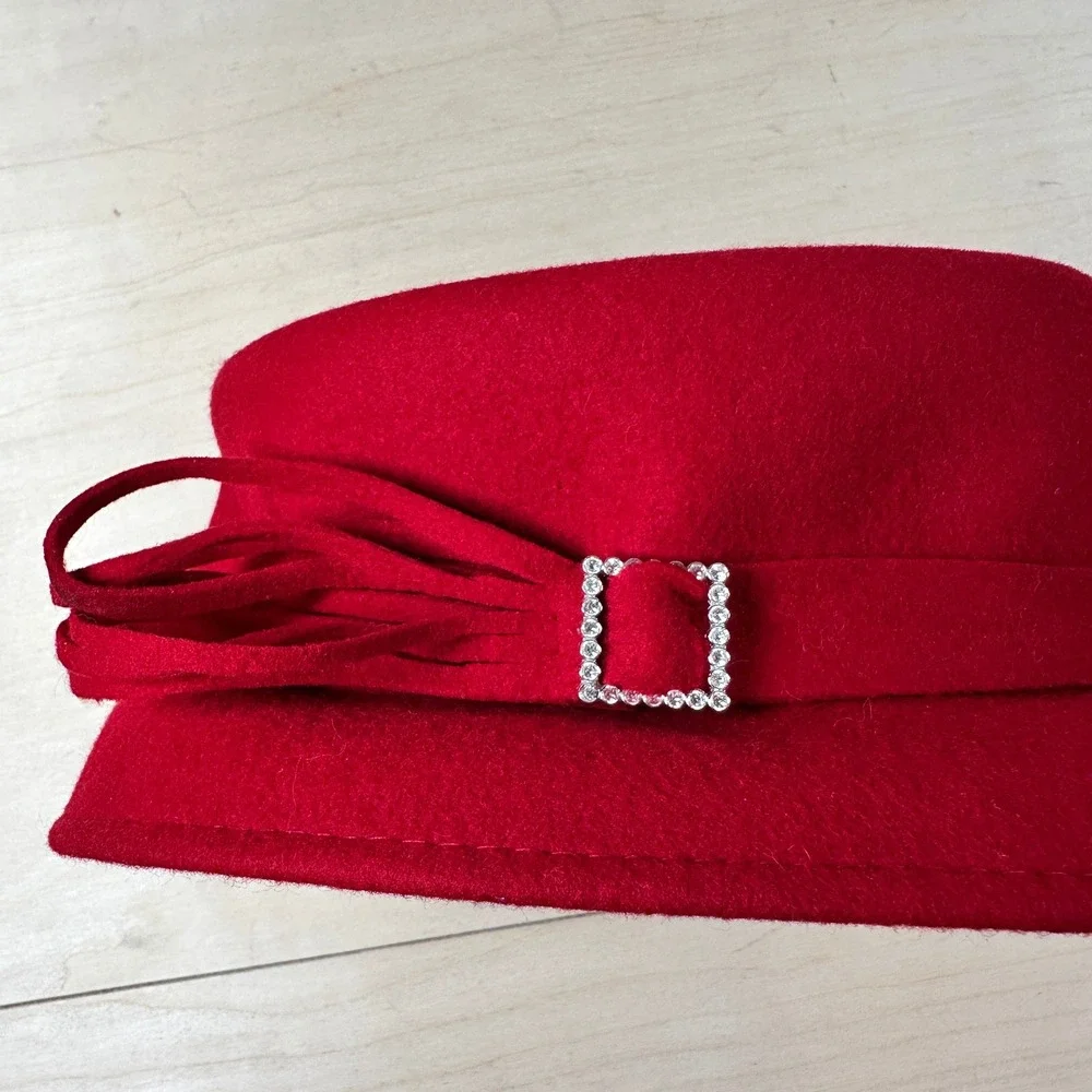 Lot 2 Wool Hats Women's Red Maroon Soprattutto Winter, Dress Rhinestones‎ Italy